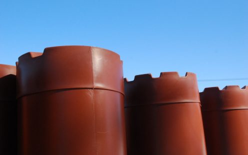 Pipelife varastokaivot ovat asennusvalmiita kaivopaketteja jäte- ja sadevesille.  Varastokaivovalikoimasta löydät tarkastuskaivot, tarkastusputkipaketit, sadevesikaivot, pihakaivot ja salaojakaivot.